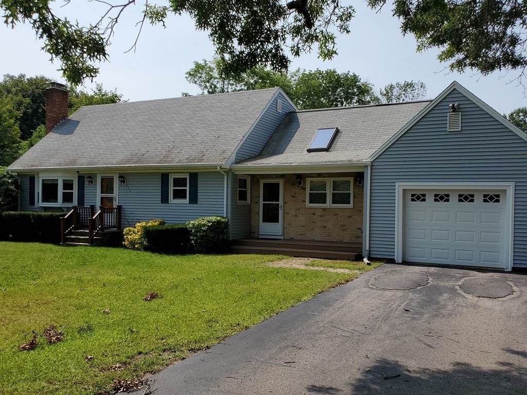 646 Williams - Photo 1