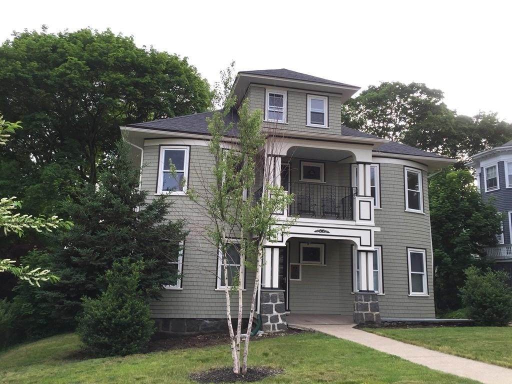 10 Barrington Road - Photo 1
