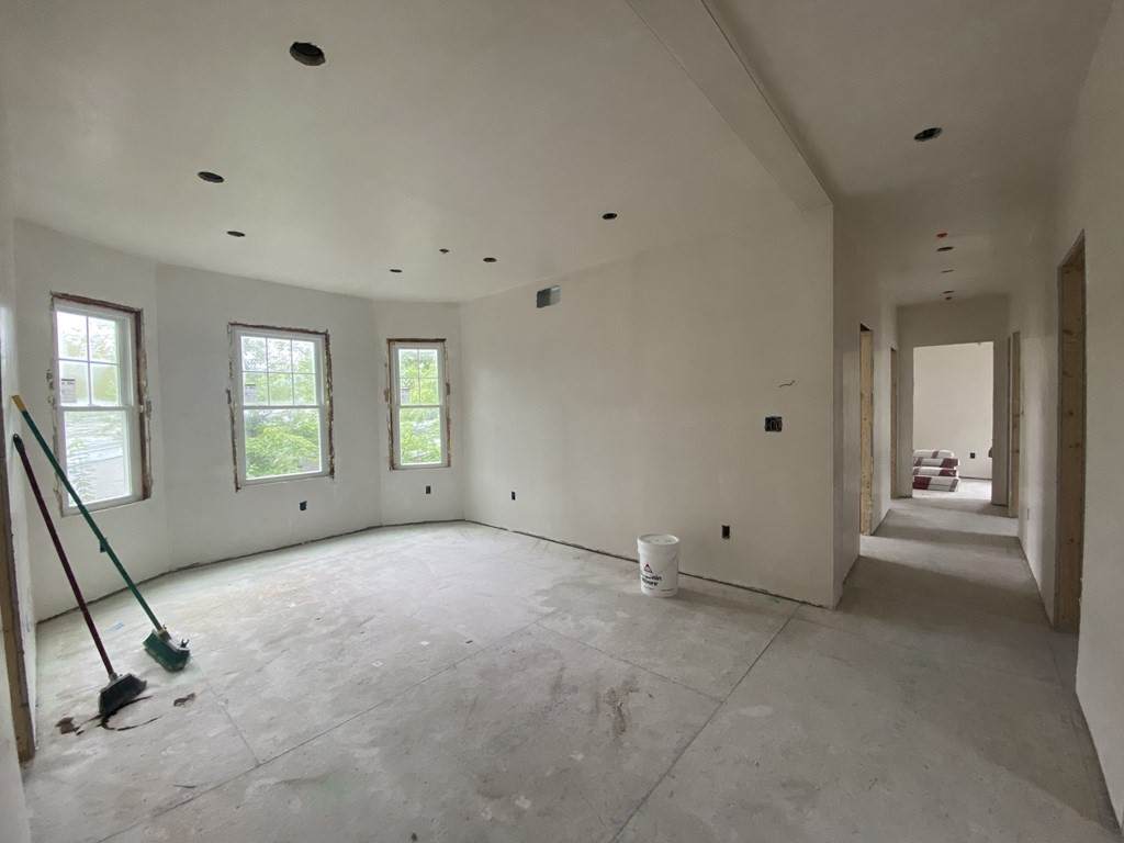 52 Garfield Ave - Photo 1
