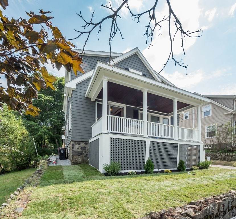 63 Suffolk Ave - Photo 1