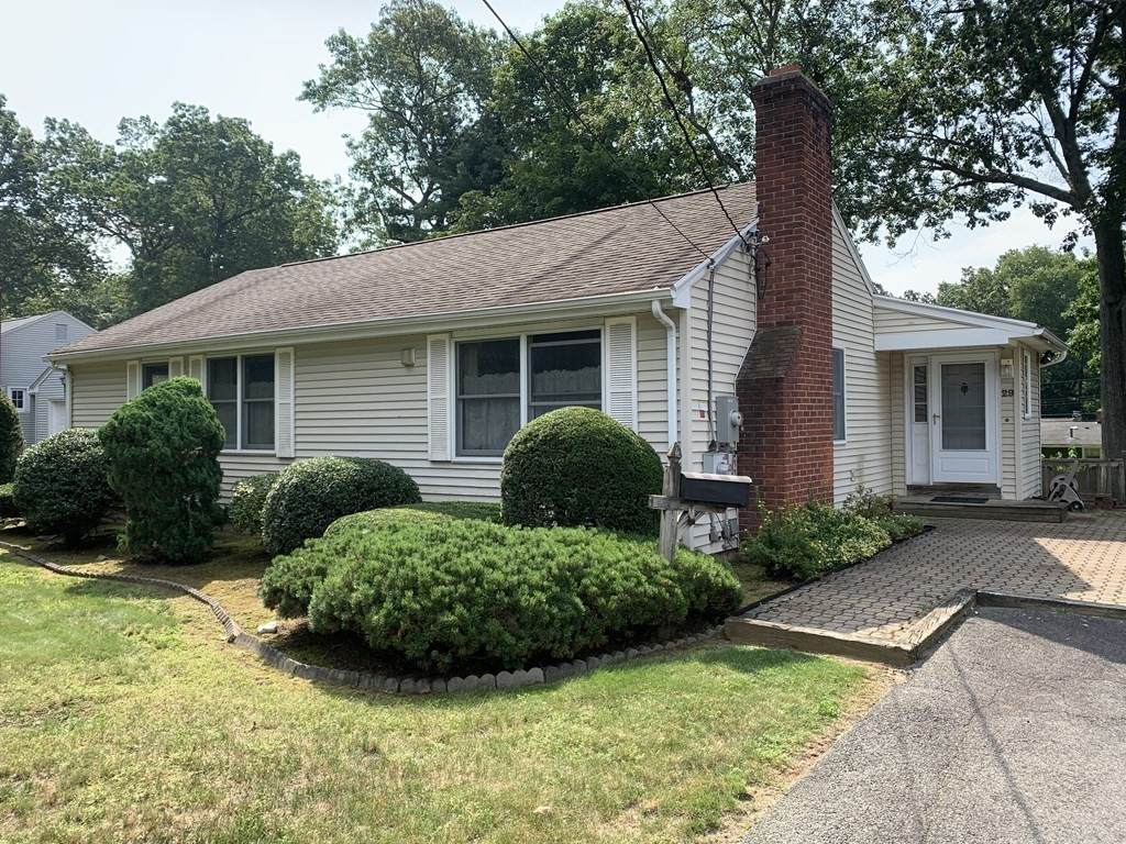 29 Endicott St - Photo 1
