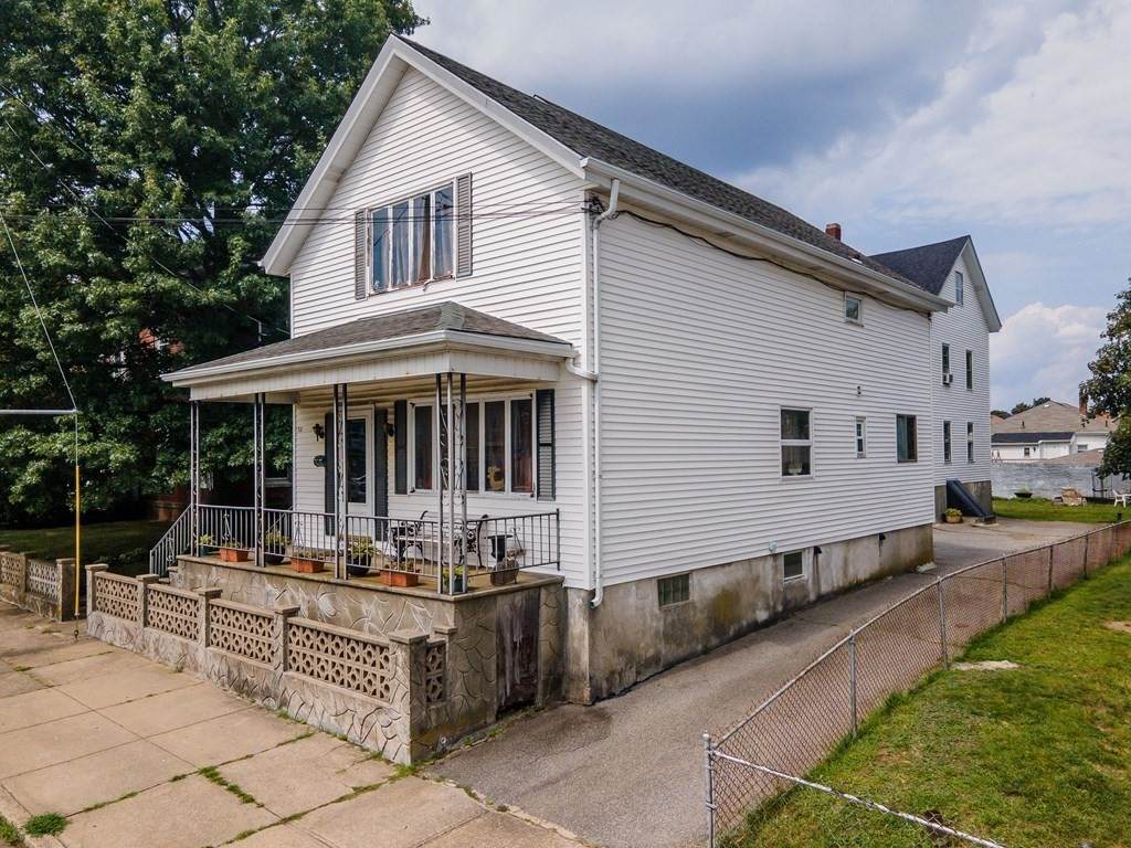 32-28 Brayton Ave - Photo 1