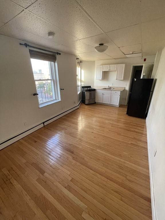 9 Bowdoin - Photo 1