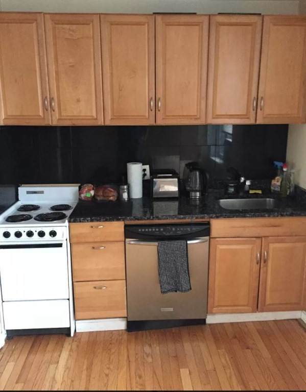 9 Bowdoin - Photo 1