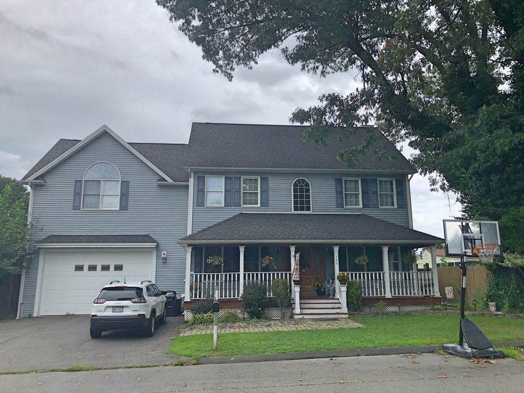140 Joy St - Photo 1