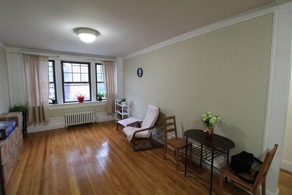 2003 Commonwealth Ave - Photo 1