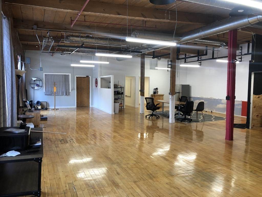 285 Washington Street - Photo 1
