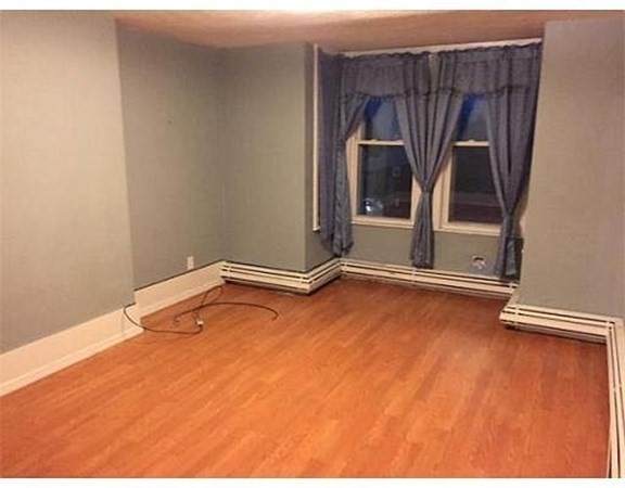 230 Lexington St - Photo 1