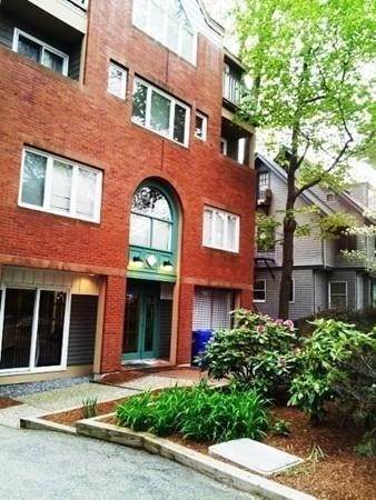 121 Longwood Avenue - Photo 1