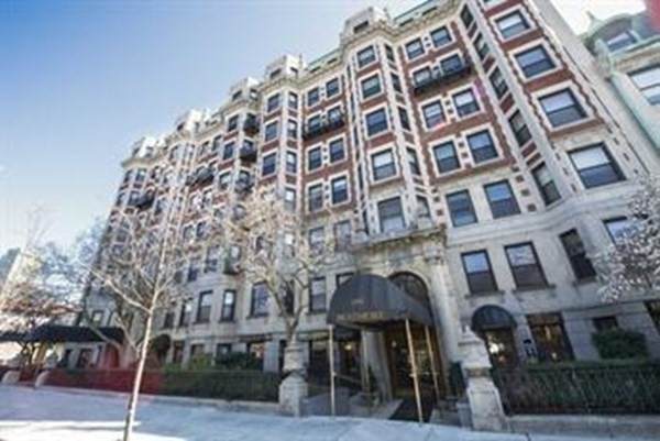 466 Commonwealth Ave - Photo 1