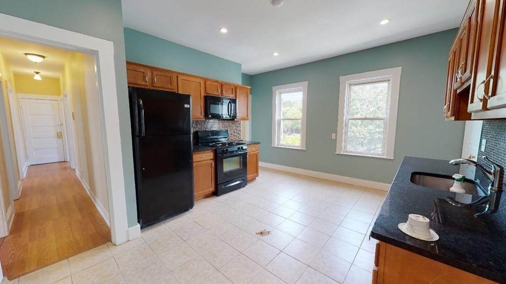 212-214 Fellsway West - Photo 1