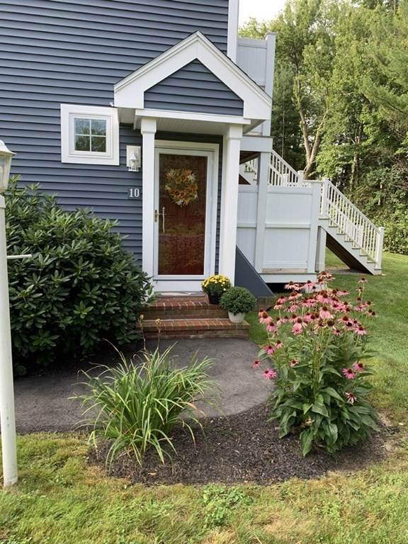 10 Hobart Ln - Photo 1
