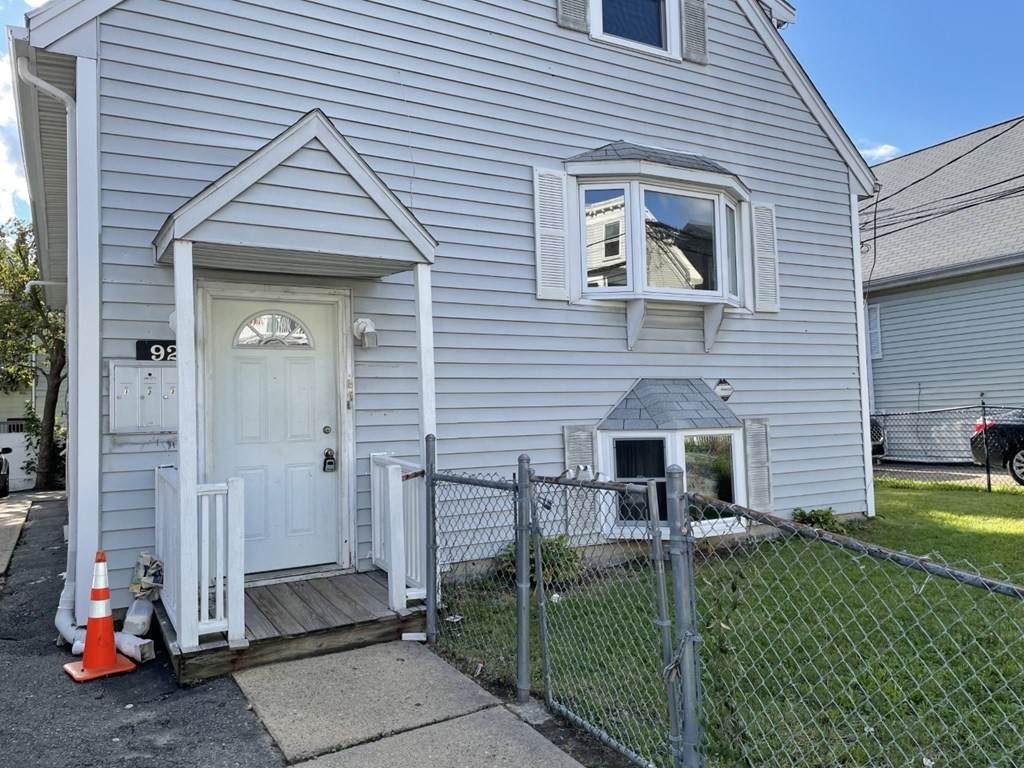92 Whitfield - Photo 1
