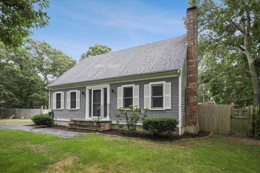 22 Dana Rd - Photo 1