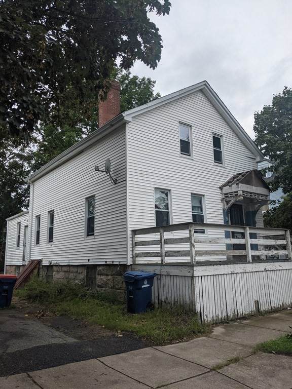 81 Chestnut St - Photo 1