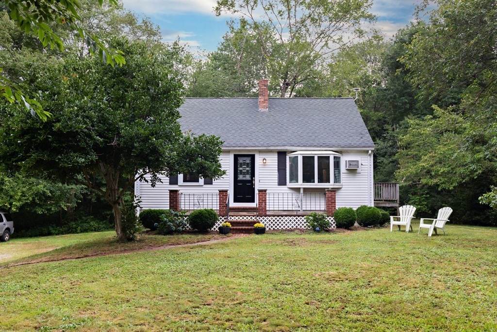 10 S Meadow Rd - Photo 1