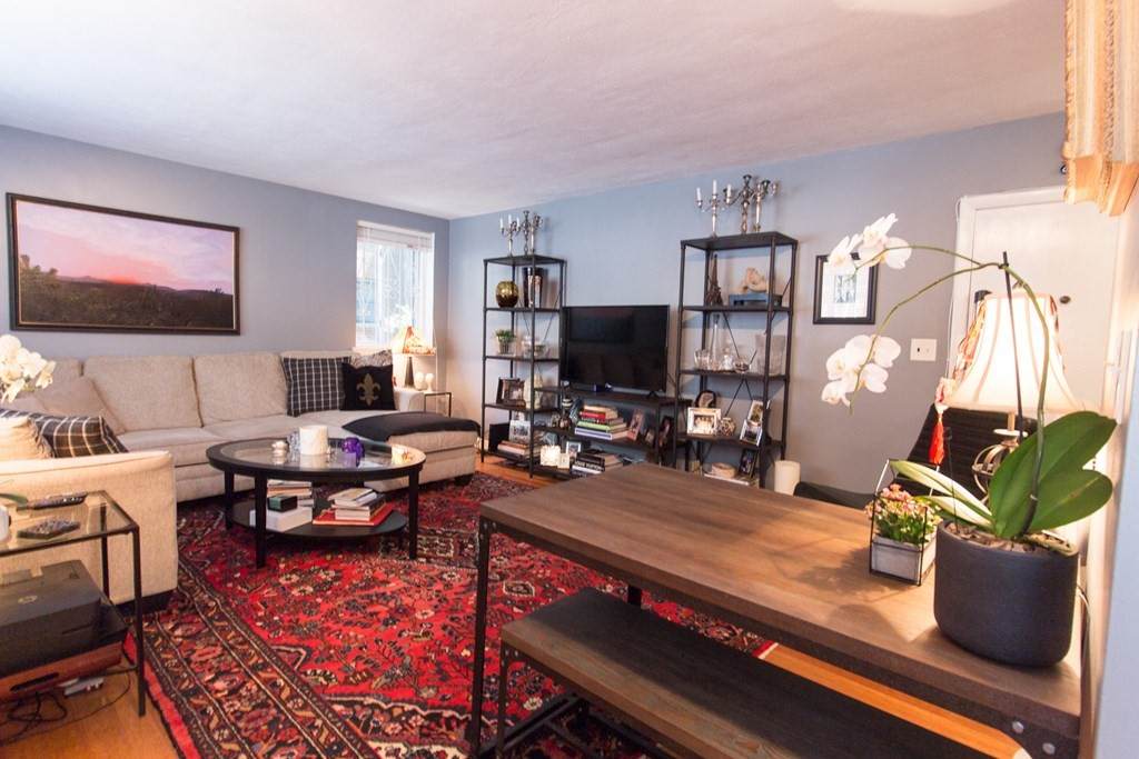 133 Beaconsfield Rd. - Photo 1