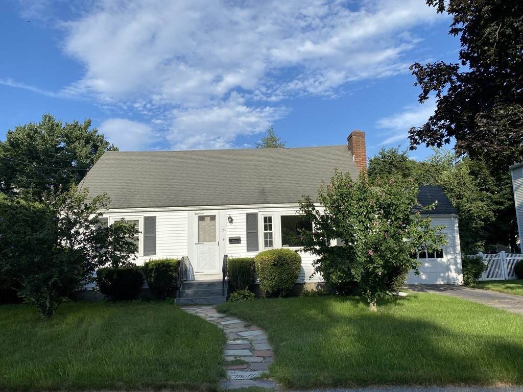 10 Hawthorn Ave - Photo 1