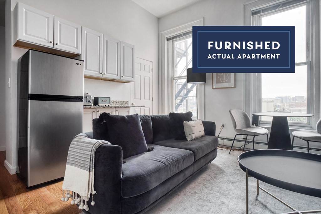 538 E Broadway - Photo 1