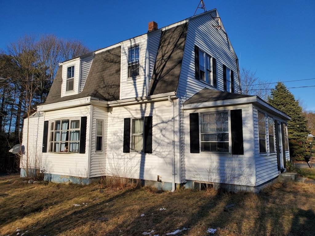 122 Precinct St - Photo 1