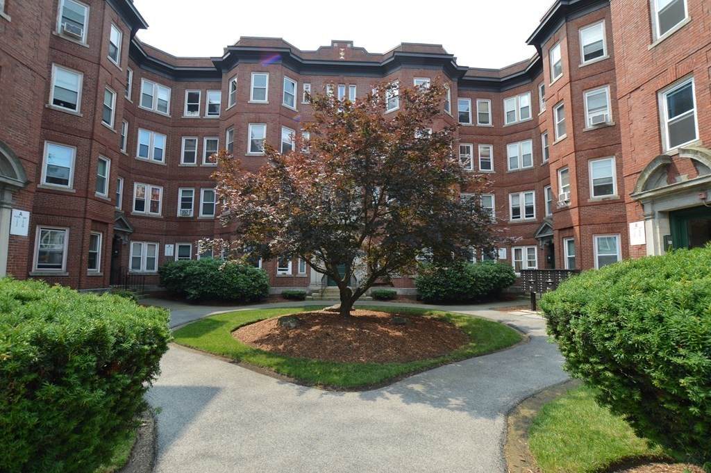 15 Lynde - Photo 1