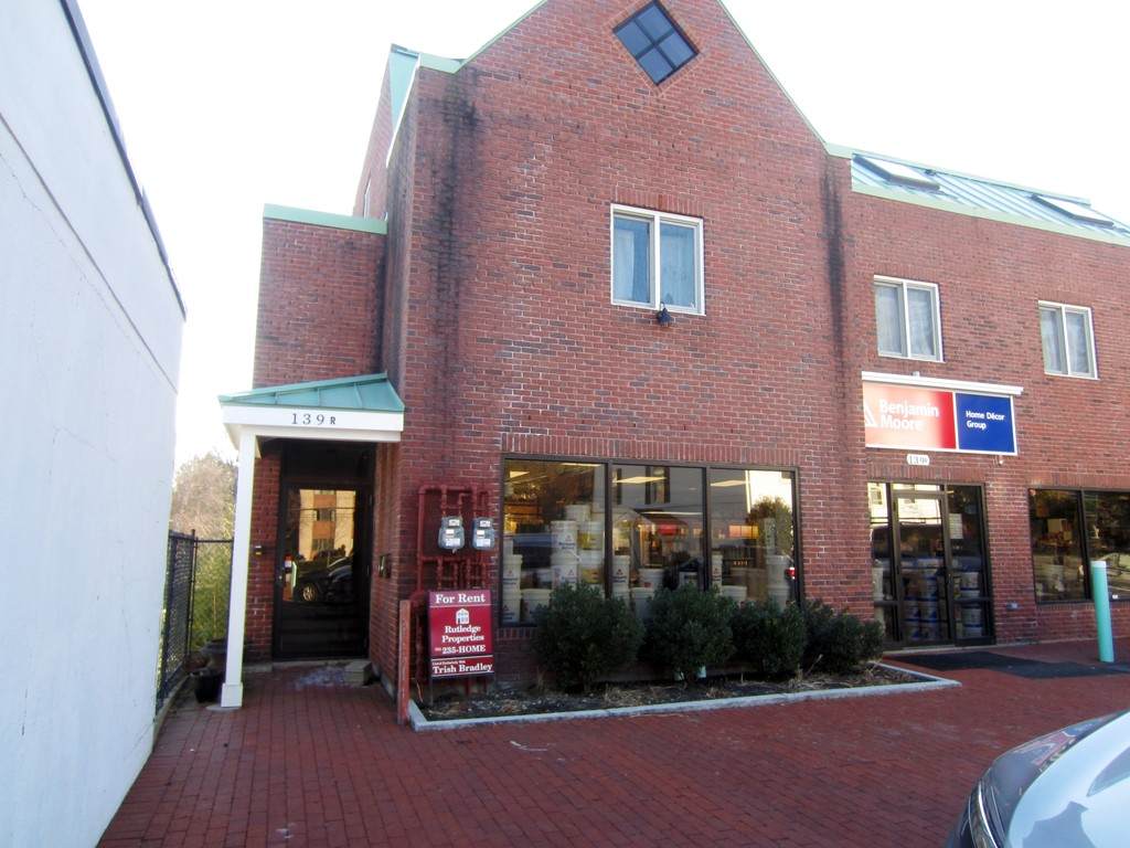 139R Linden St - Photo 1