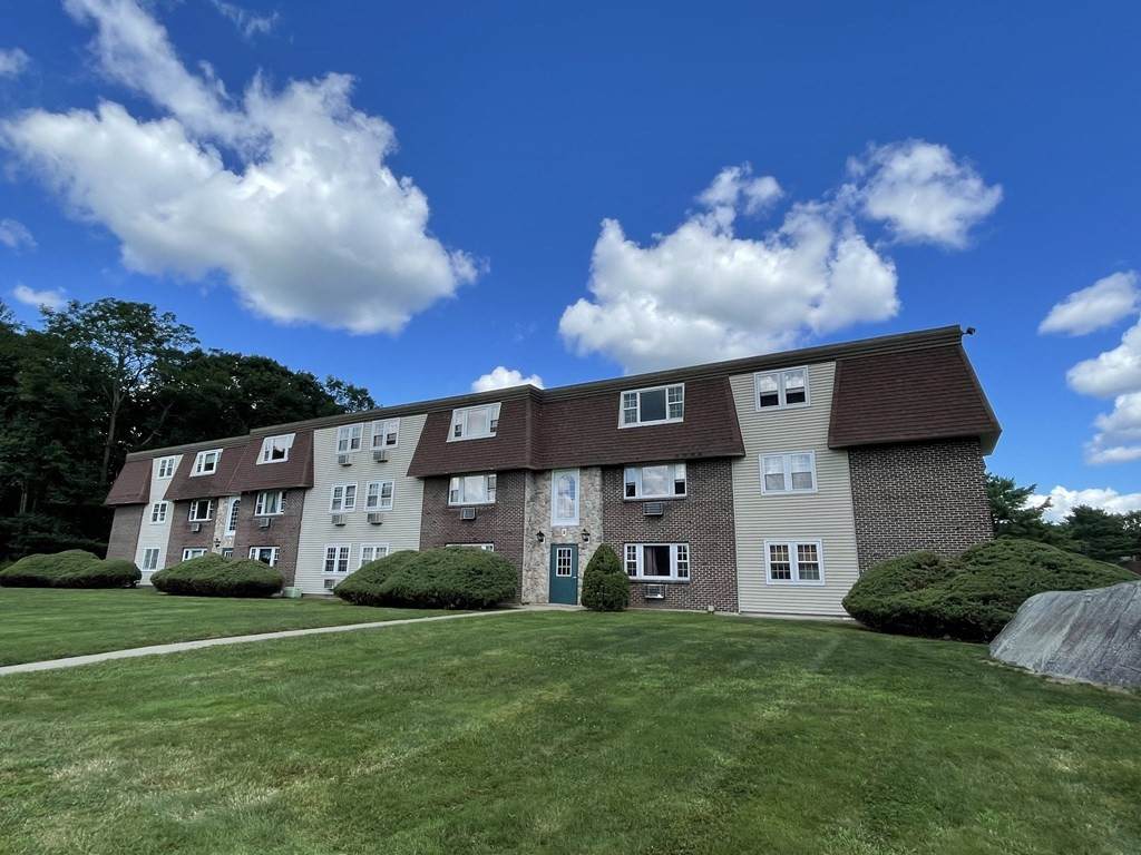 180 Main St - Photo 1