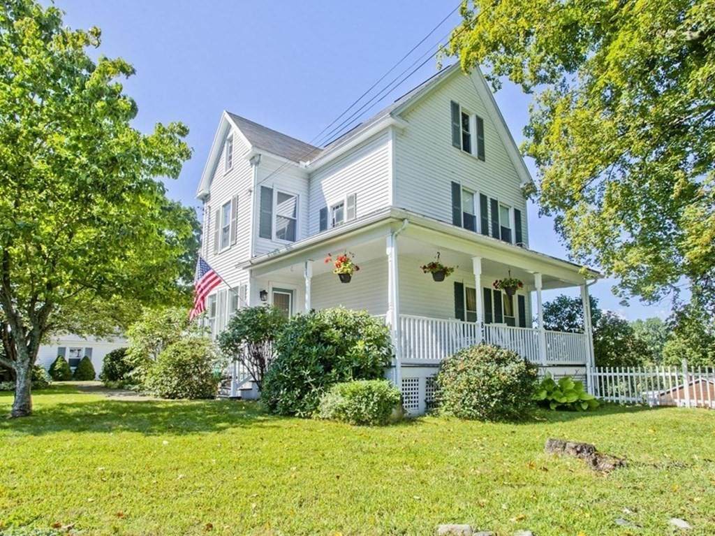 879 West St - Photo 1