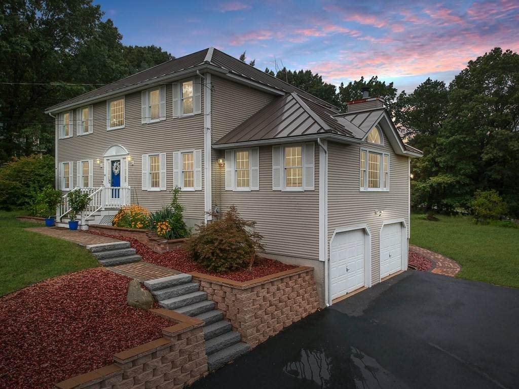143 Old Ferry Drive - Photo 1