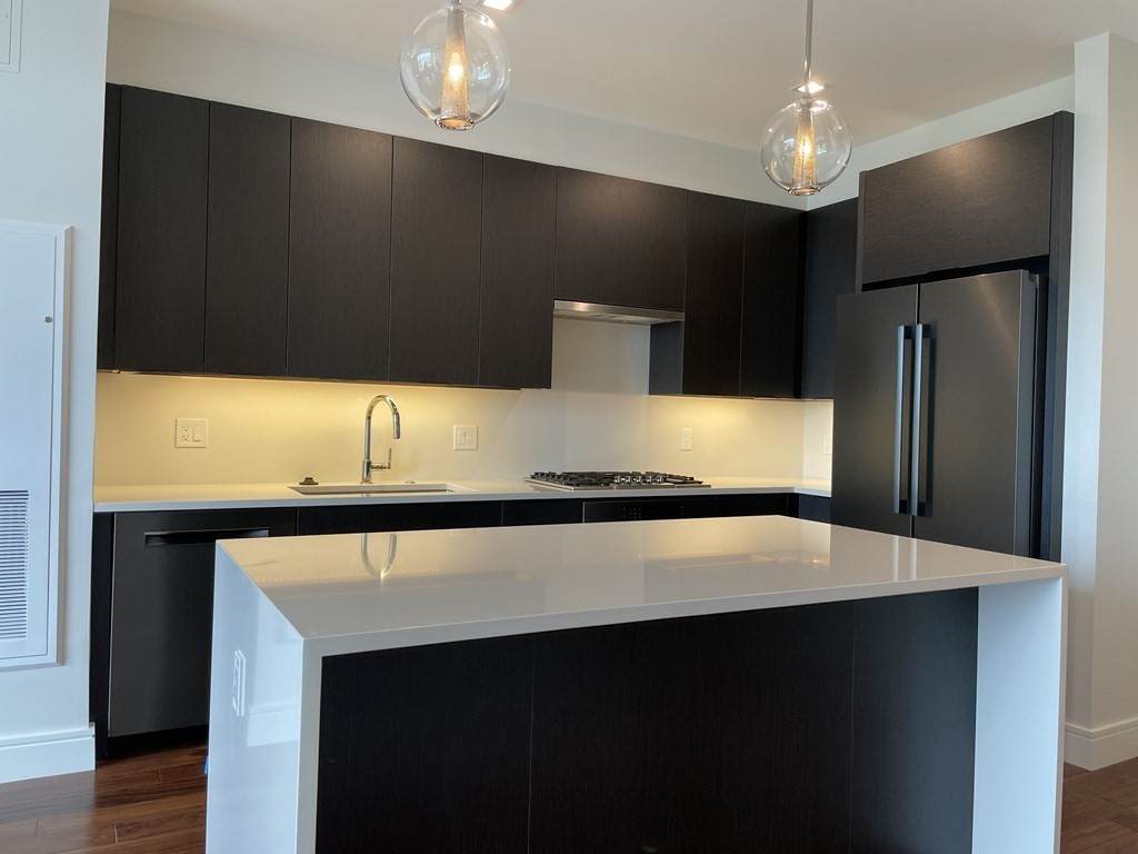 99 Sumner Street - Photo 1