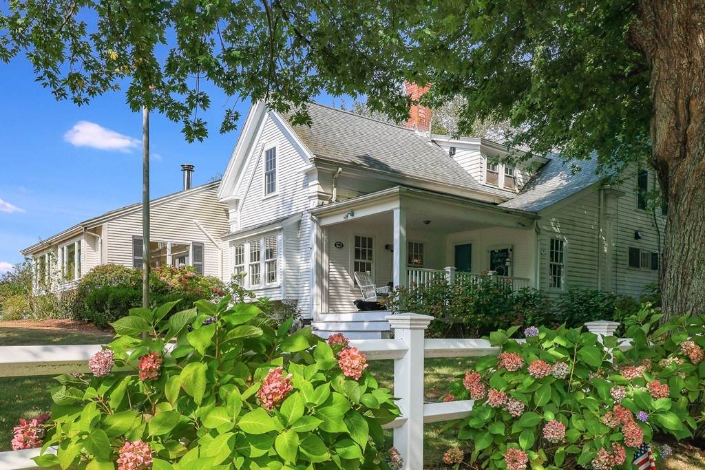 86 Queen Anne Rd - Photo 1