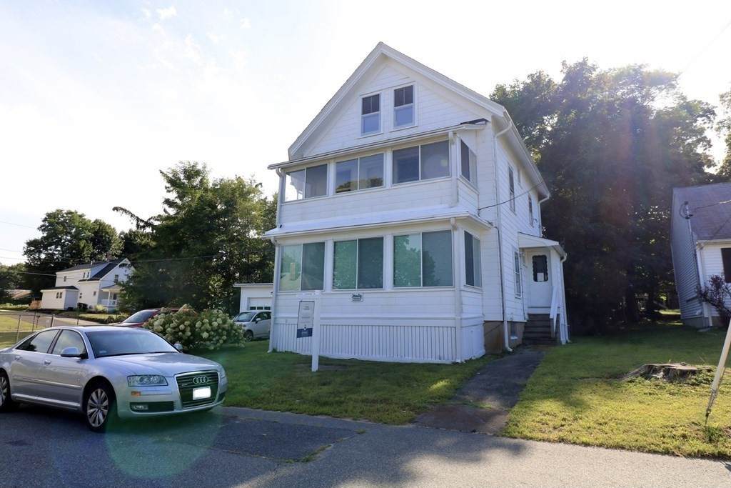 10 Acton Avenue - Photo 1