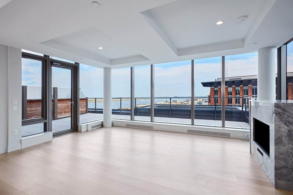 133 Seaport Boulevard - Photo 1