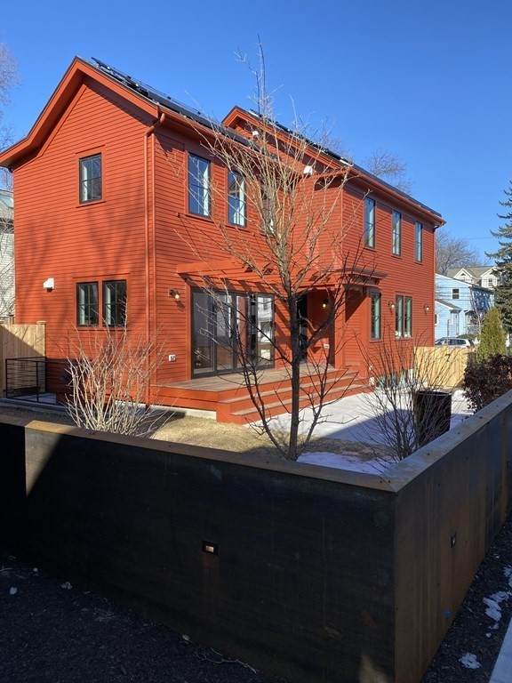 78 Holworthy St - Photo 1