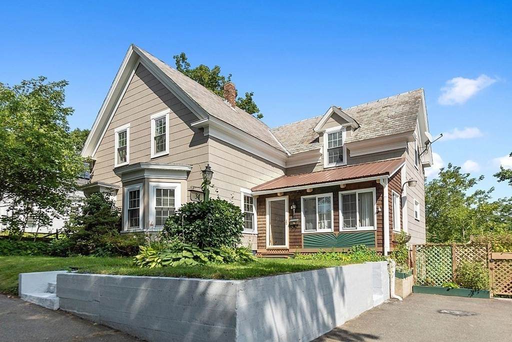 34 Bacon St - Photo 1