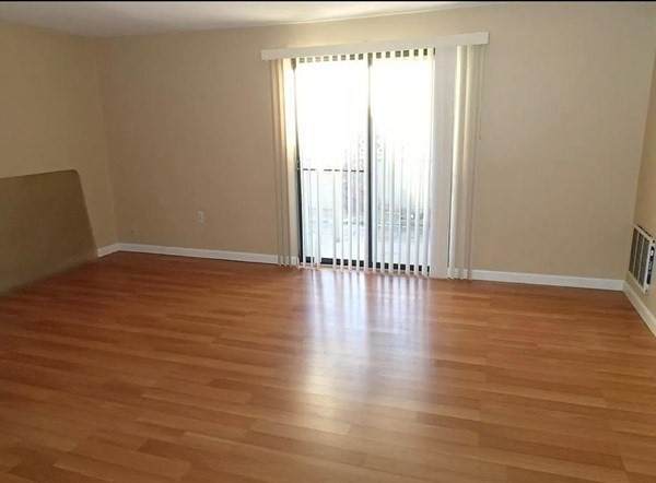 7 Village Rock Ln - Photo 1