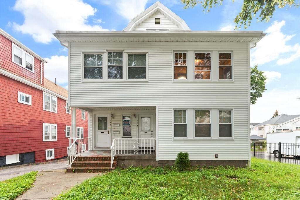 544 Pleasant St - Photo 1