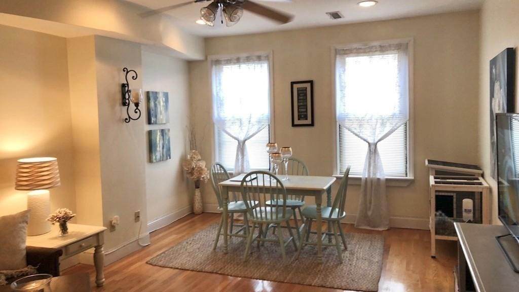 10 Chesterton Street - Photo 1