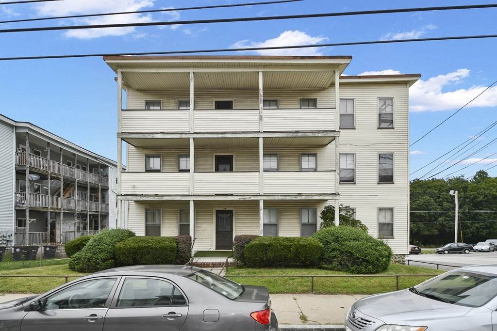 364 Hamilton Street - Photo 1