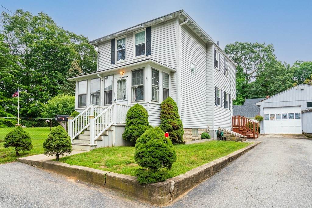 19 Brentwood Road - Photo 1