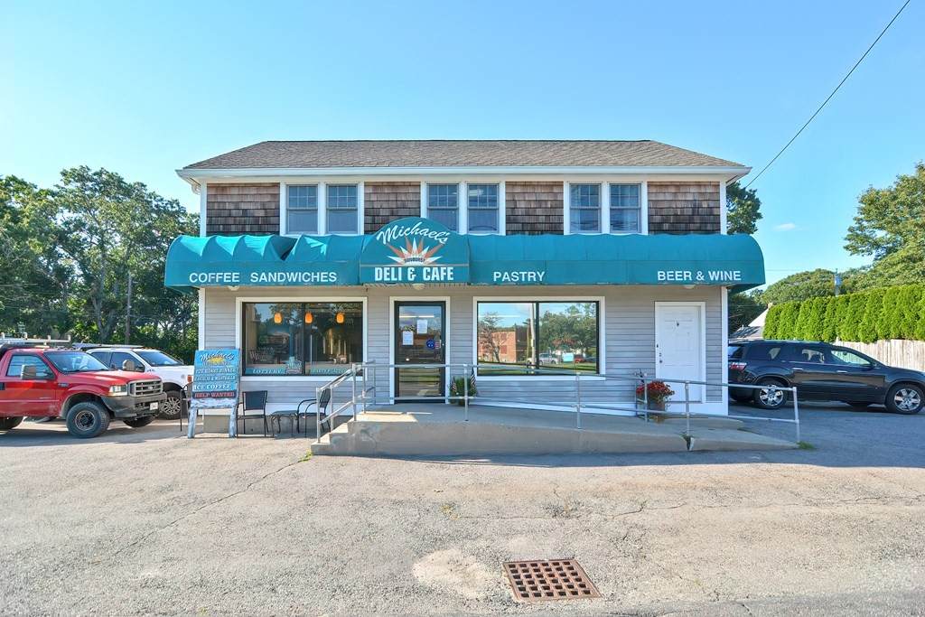 305 Shears St - Photo 1
