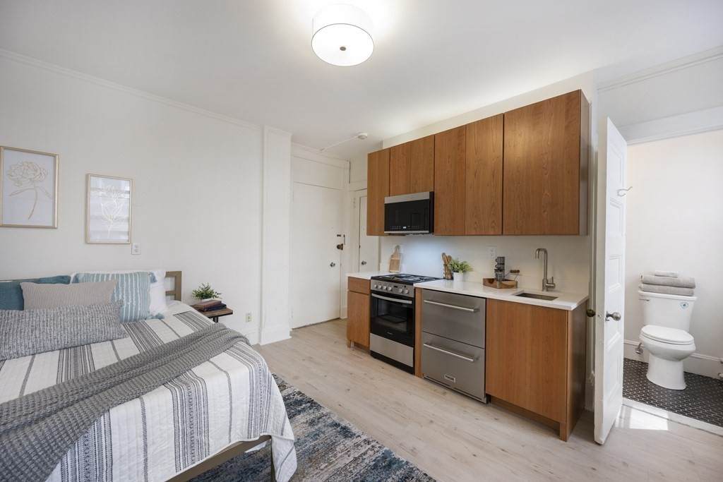 21 Beacon St - Photo 1