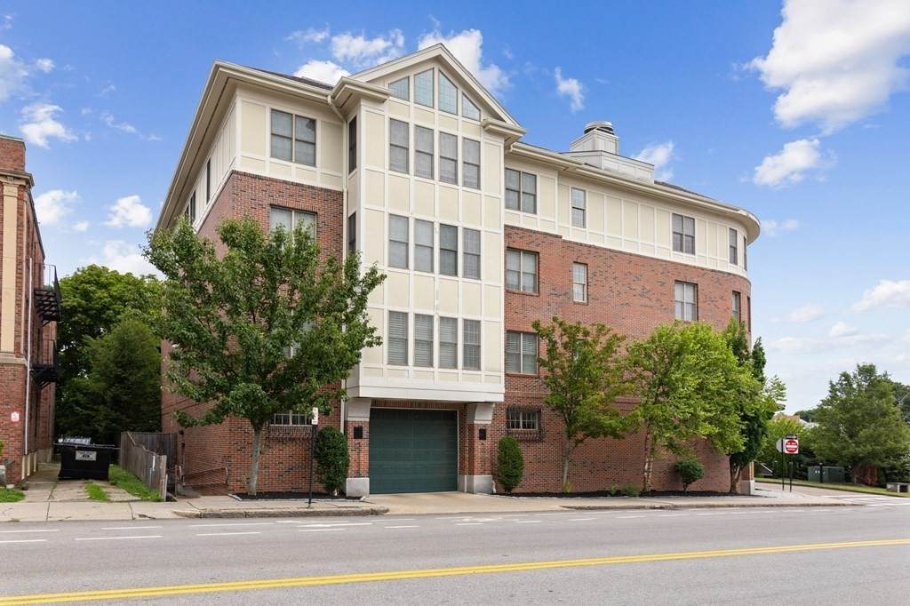 106 Washington Street - Photo 1