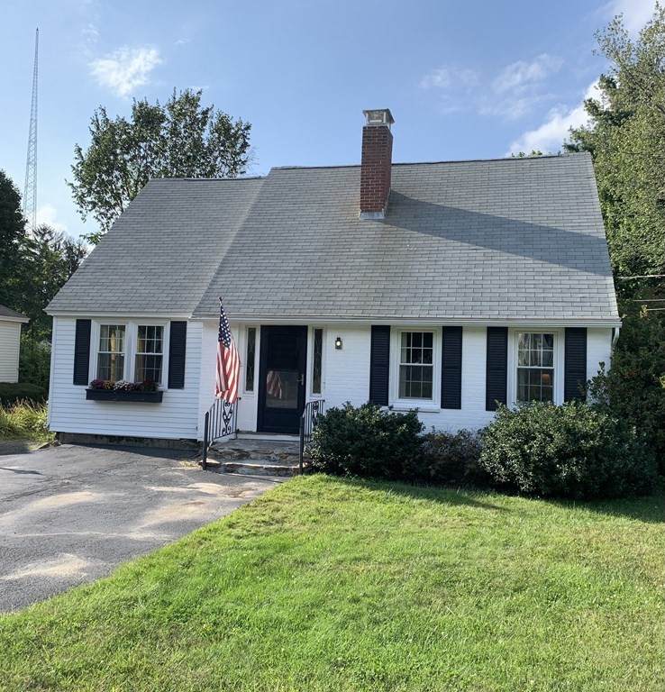 456 Shrewsbury St - Photo 1