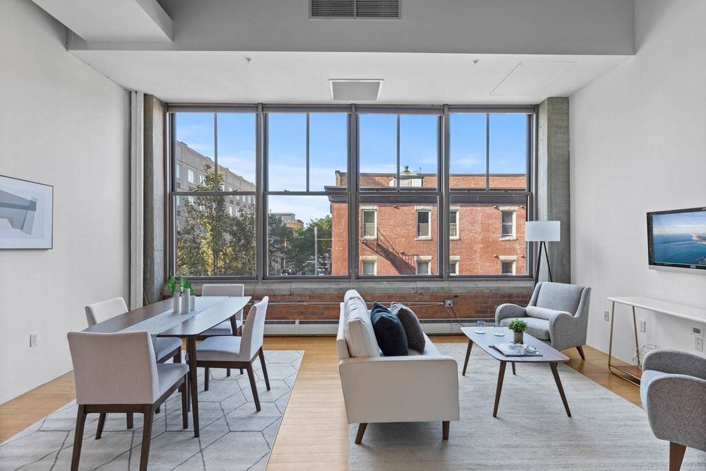 156 Porter St - Photo 1