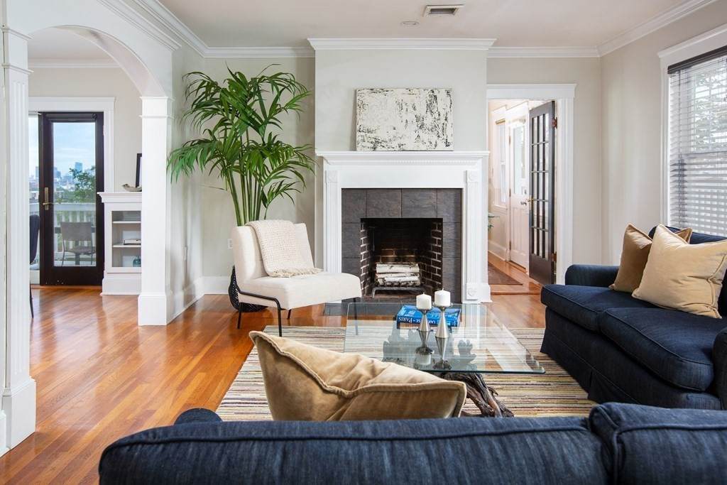 63 Summit Ave - Photo 1