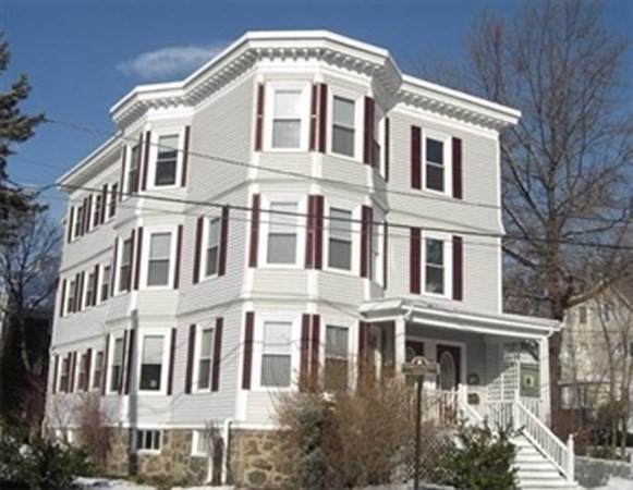 81 Middlesex Street - Photo 1