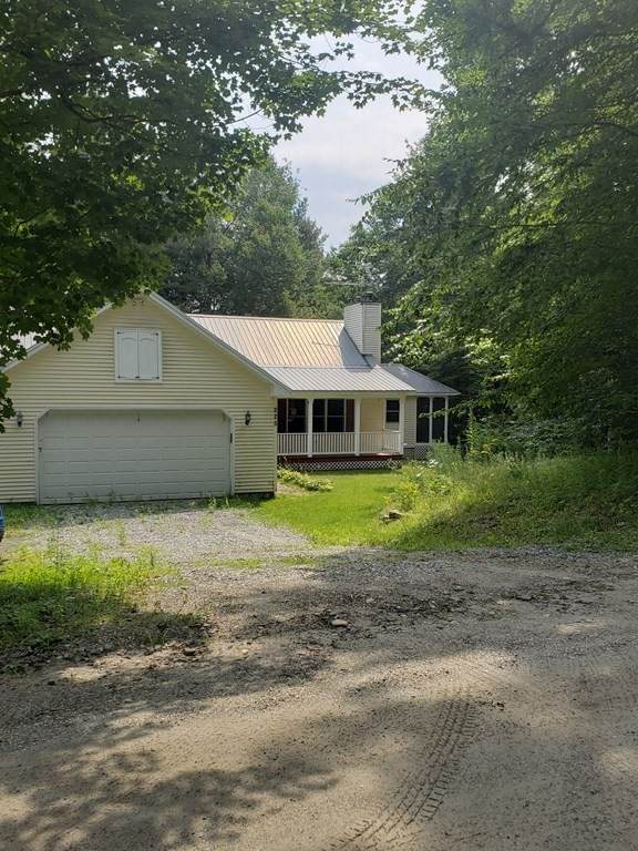 225 Trouble St - Photo 1