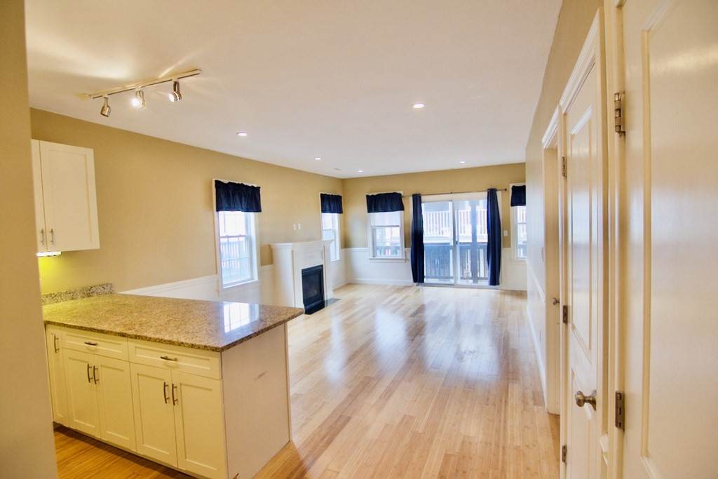 118 Saxton St - Photo 1