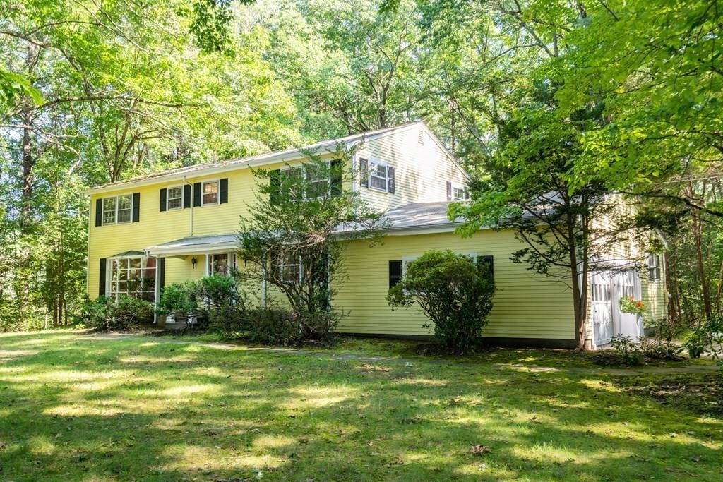 2 Edgewater Drive - Photo 1